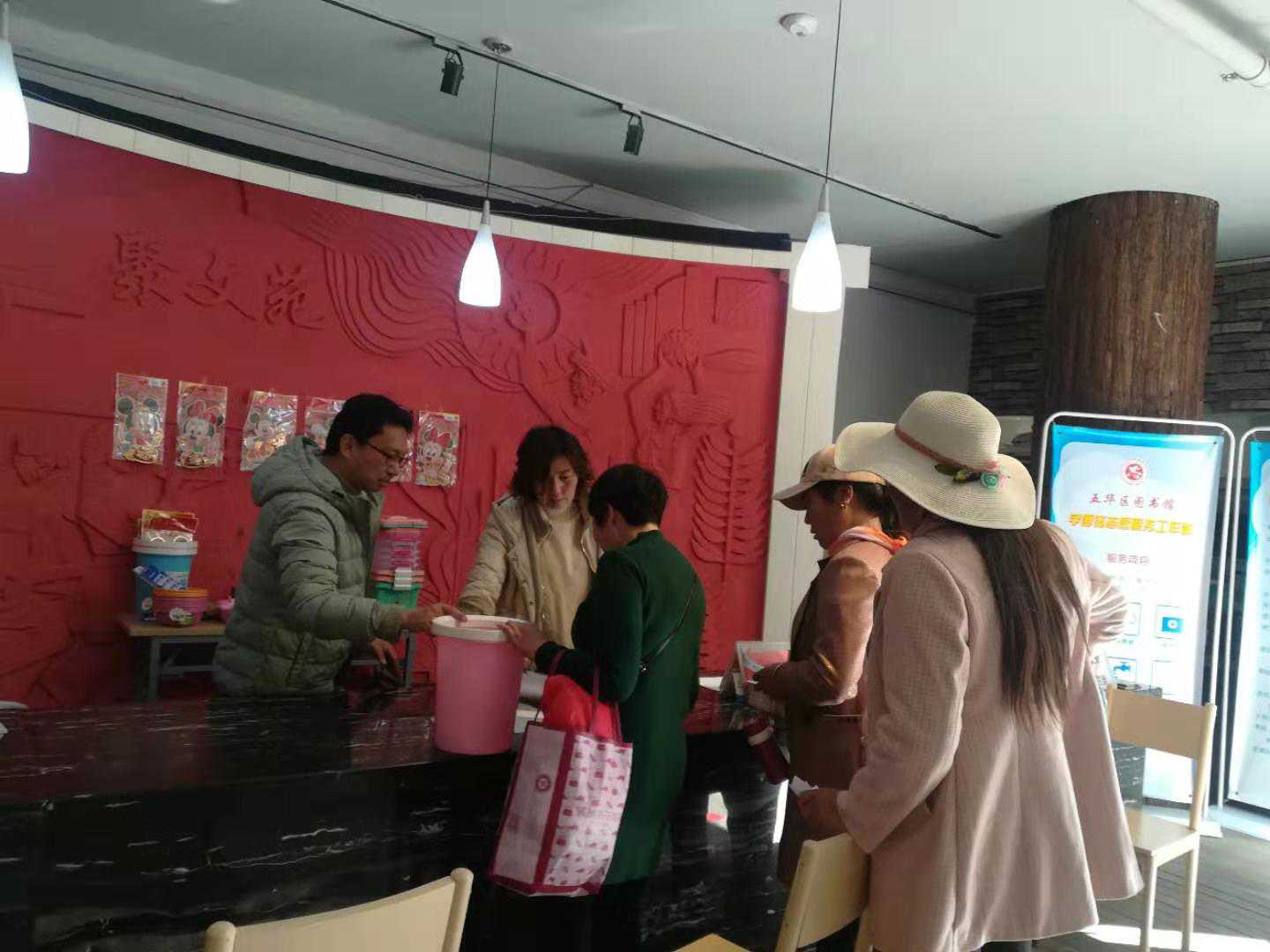 微信图片_20200113175604(压缩).jpg
