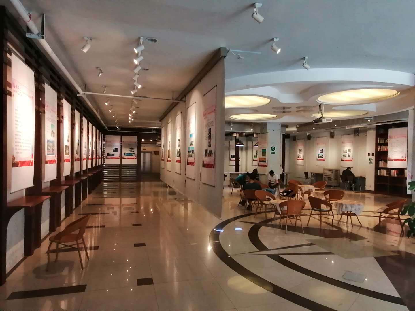 7dd42f9675260416b9f64d030351872（压缩).jpg